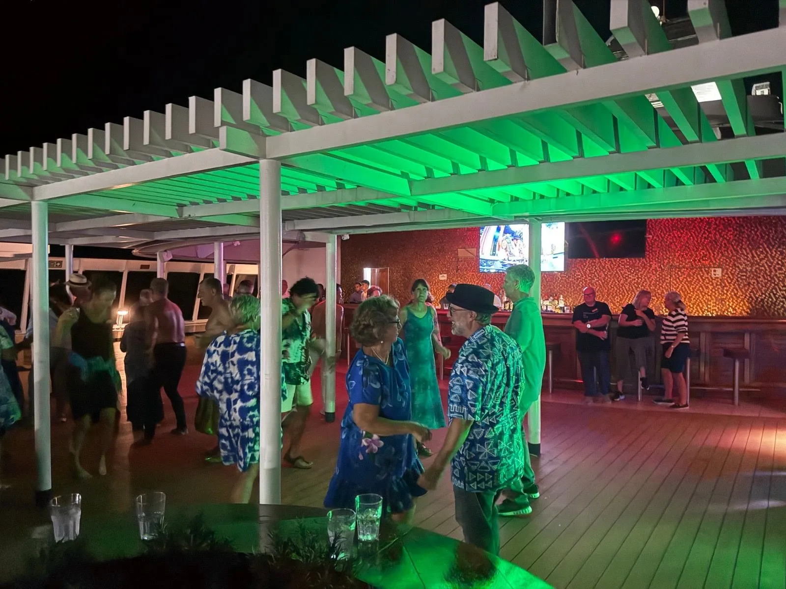 SEA DAY - PARTY TIME