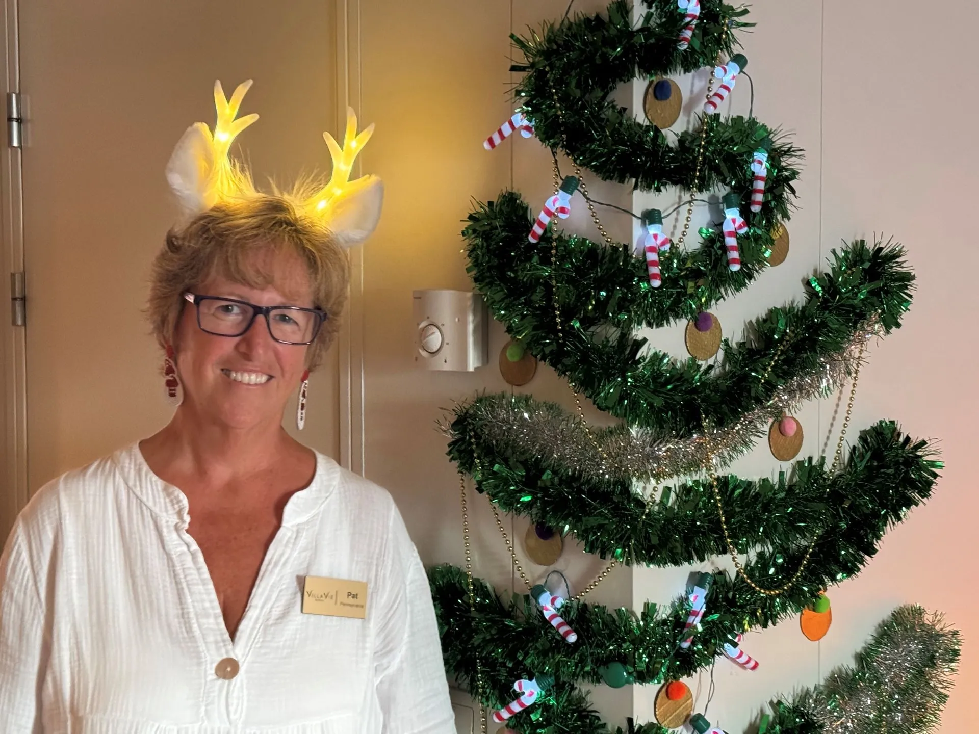 CHRISTMAS CABIN CRAWL