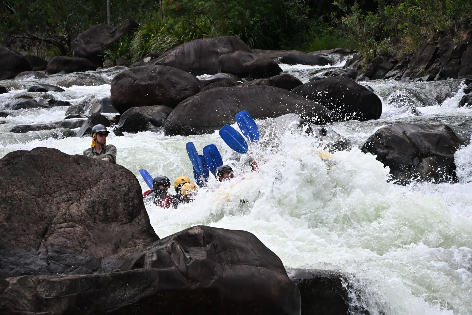 TULLY RIVER, WHITE WATER RAFTING, AUSTRALIA
