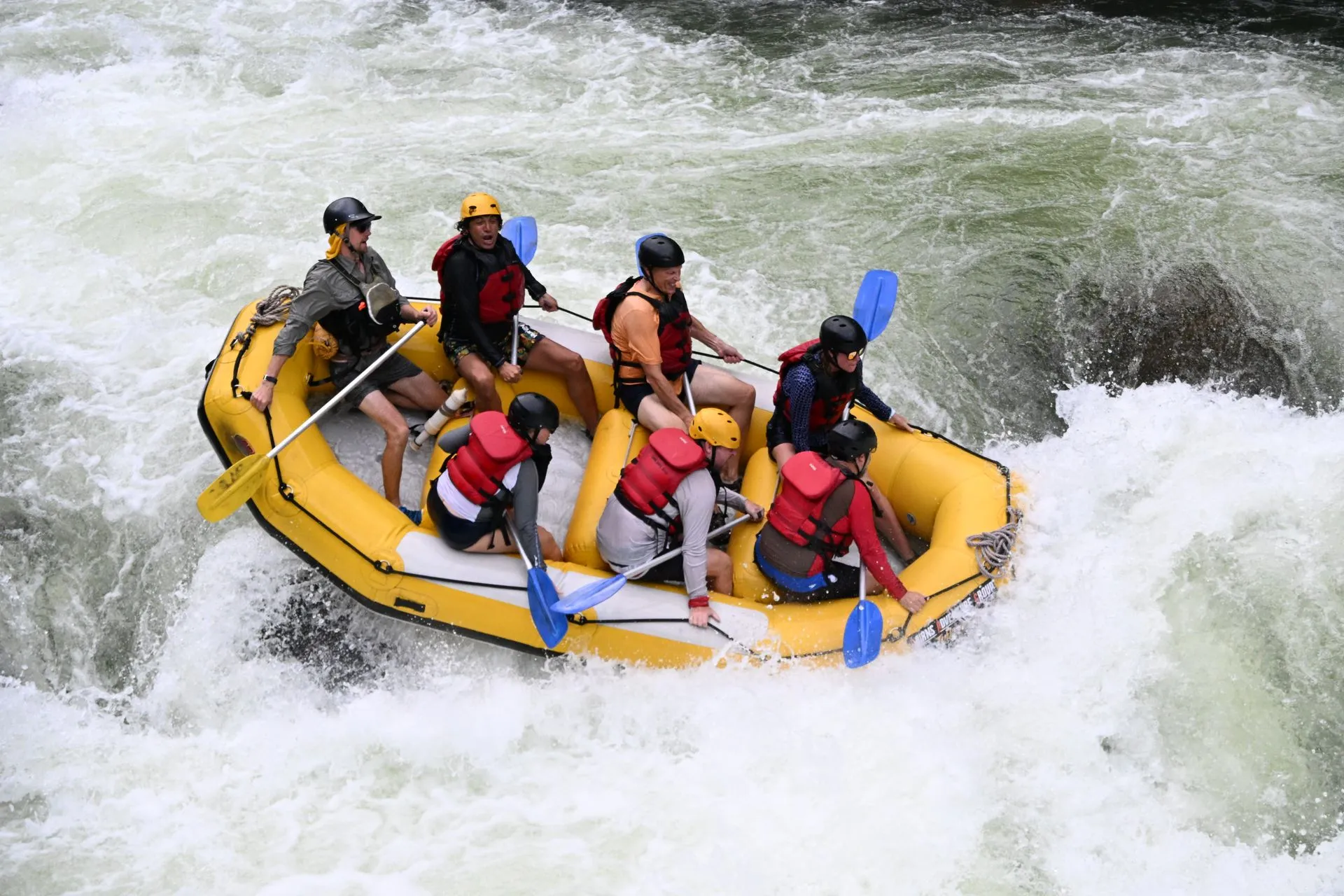 TULLY RIVER, WHITE WATER RAFTING, AUSTRALIA