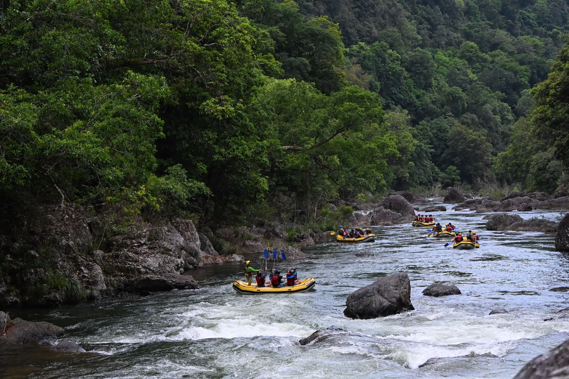 TULLY RIVER, WHITE WATER RAFTING, AUSTRALIA