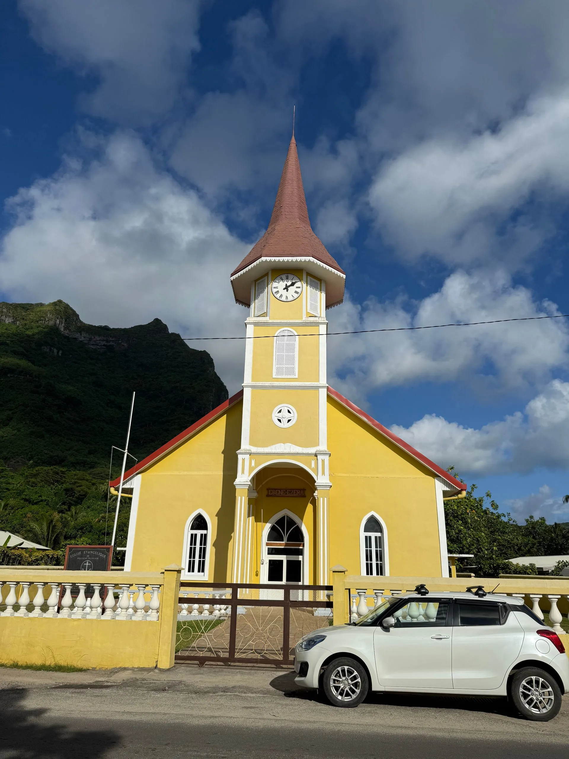BORA BORA, FRENCH POLYNESIA