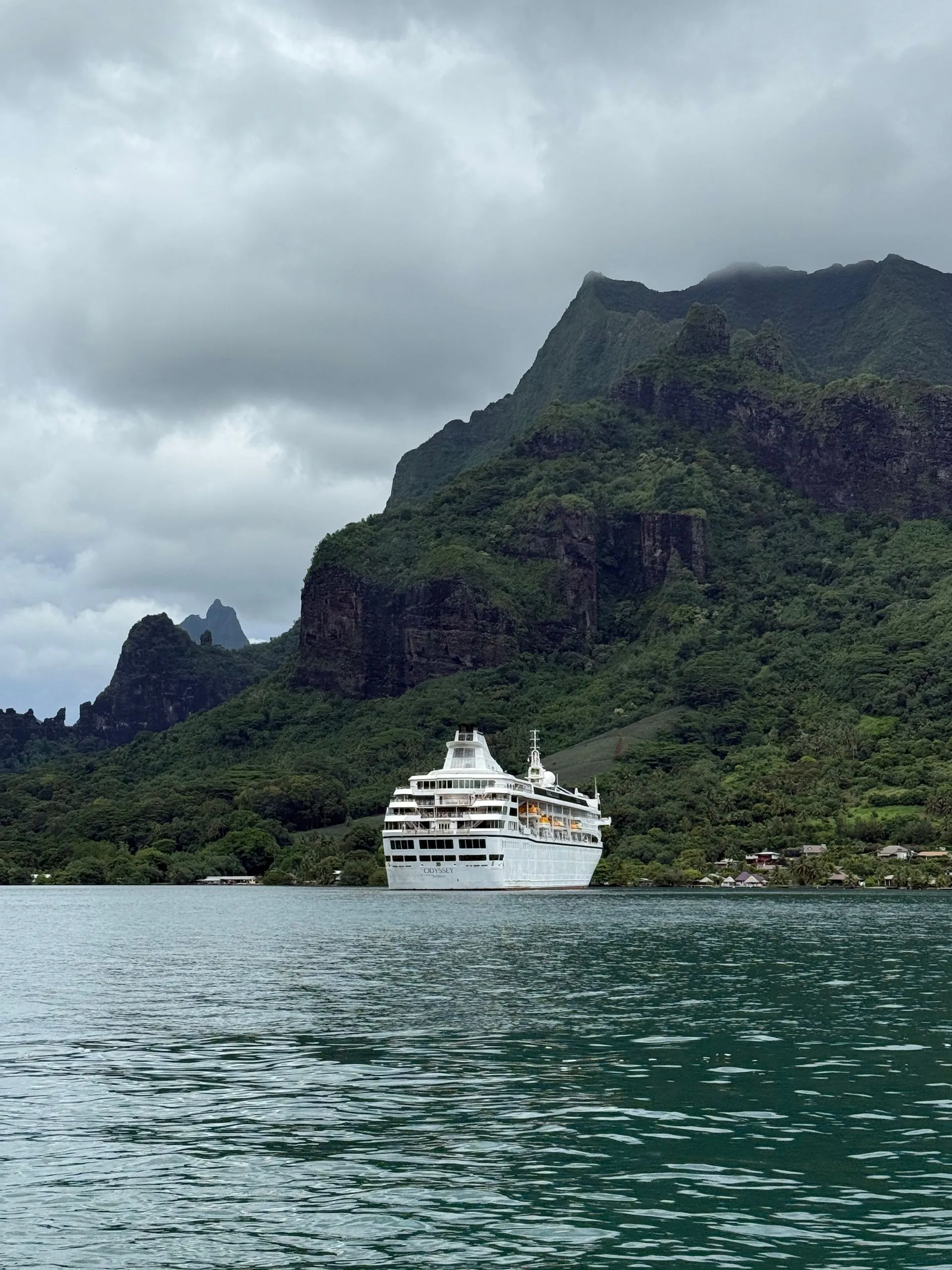 MOOREA,  FRENCH POLYNESIA - SAILING