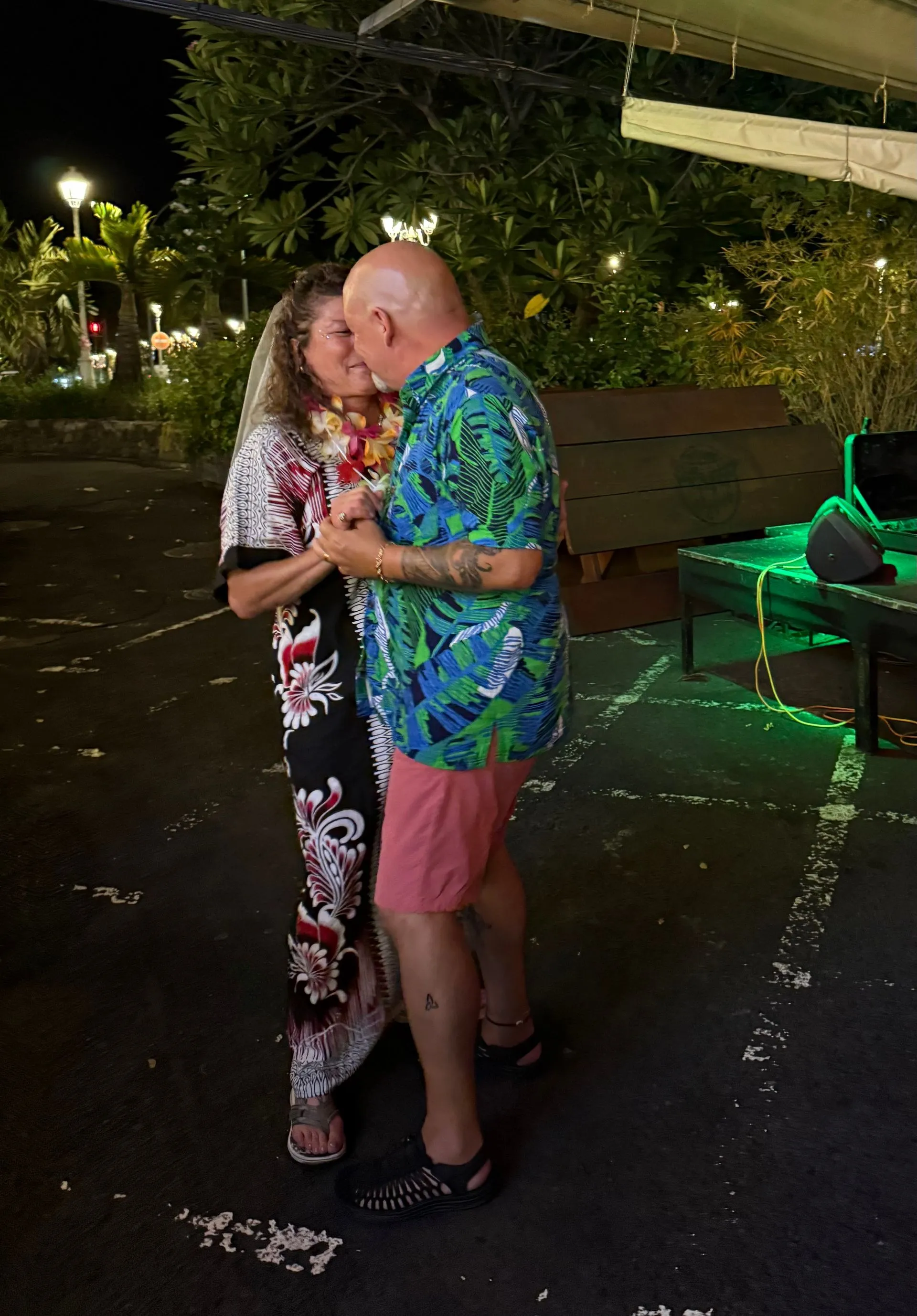 PAPEETE - NIGHT LIFE- BACHLORETTE PARTY