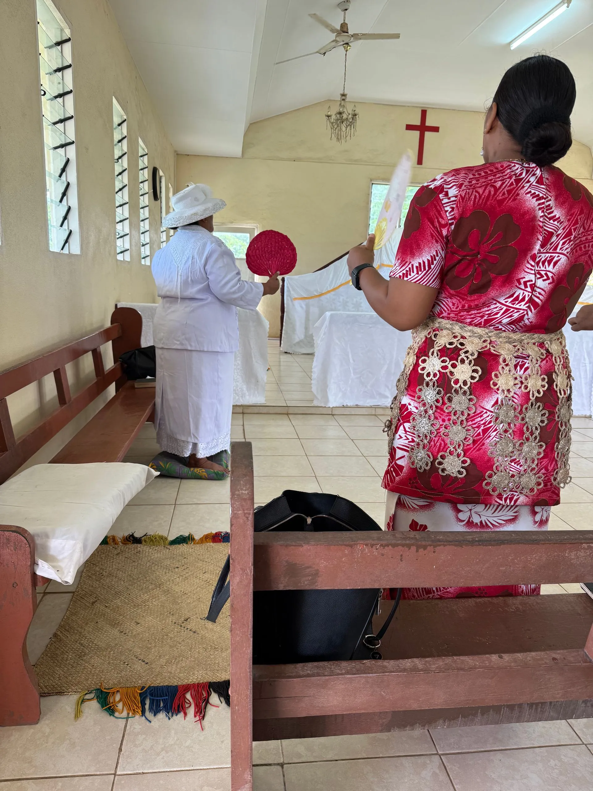 HA'APAI , TONGA - MATAFONUA RESORT