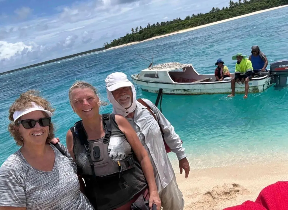 HA'APAI , TONGA - MATAFONUA RESORT