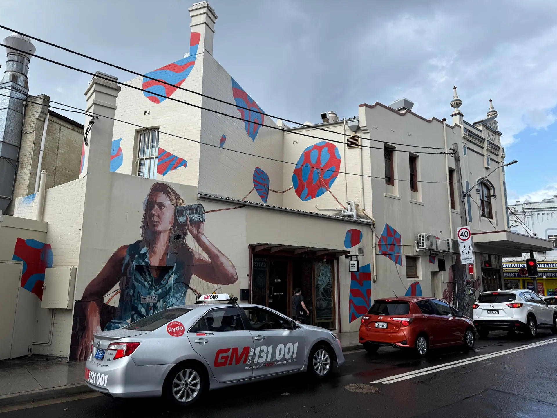 NEWTON SYDNEY, AUSTRALIA - Street Art & Food Tour