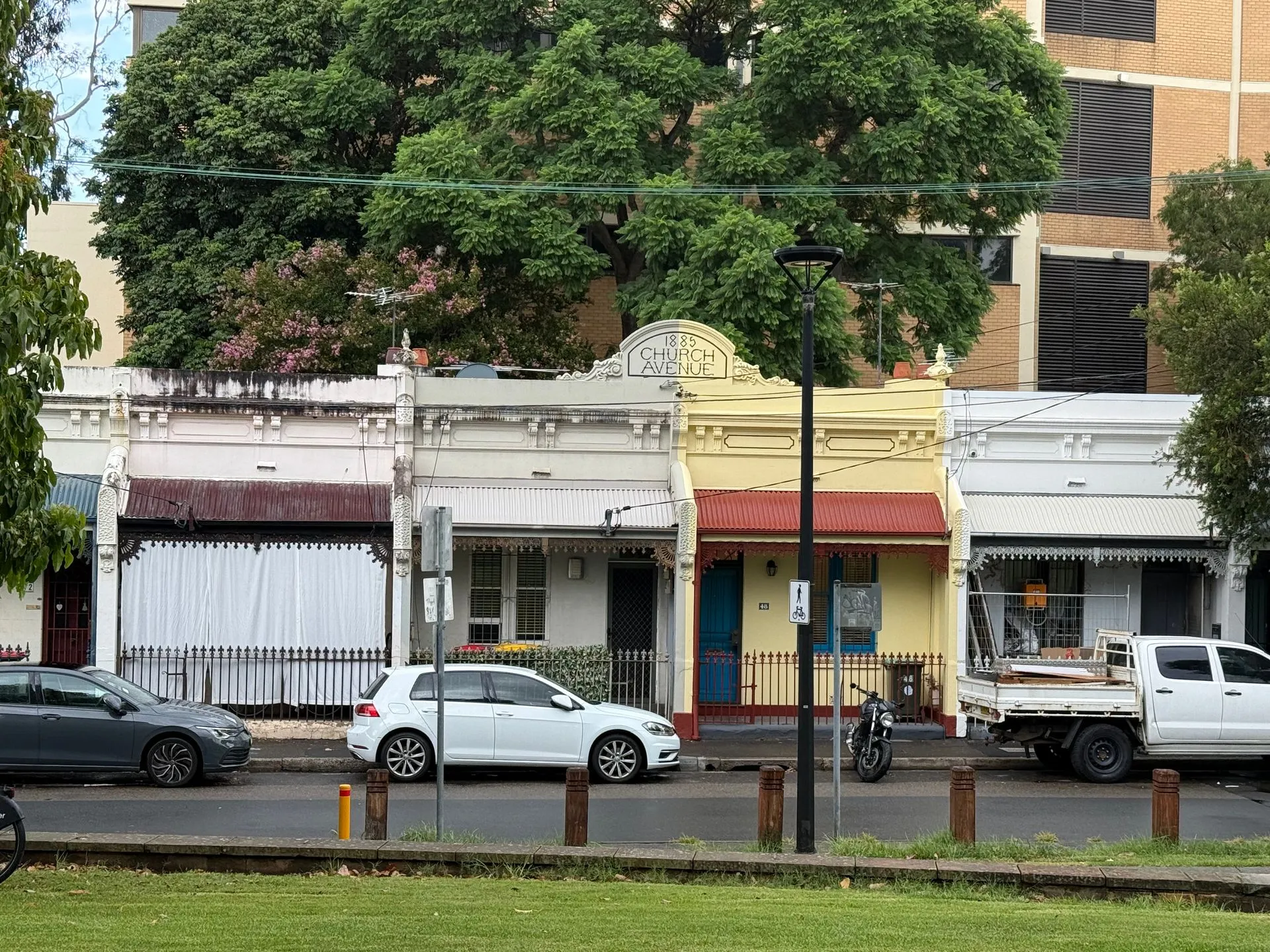 NEWTON SYDNEY, AUSTRALIA - Street Art & Food Tour