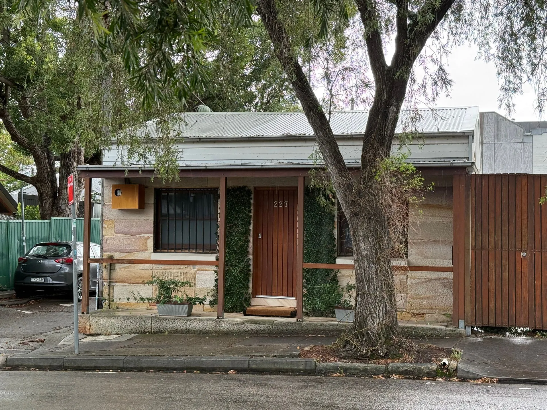 NEWTON SYDNEY, AUSTRALIA - Street Art & Food Tour