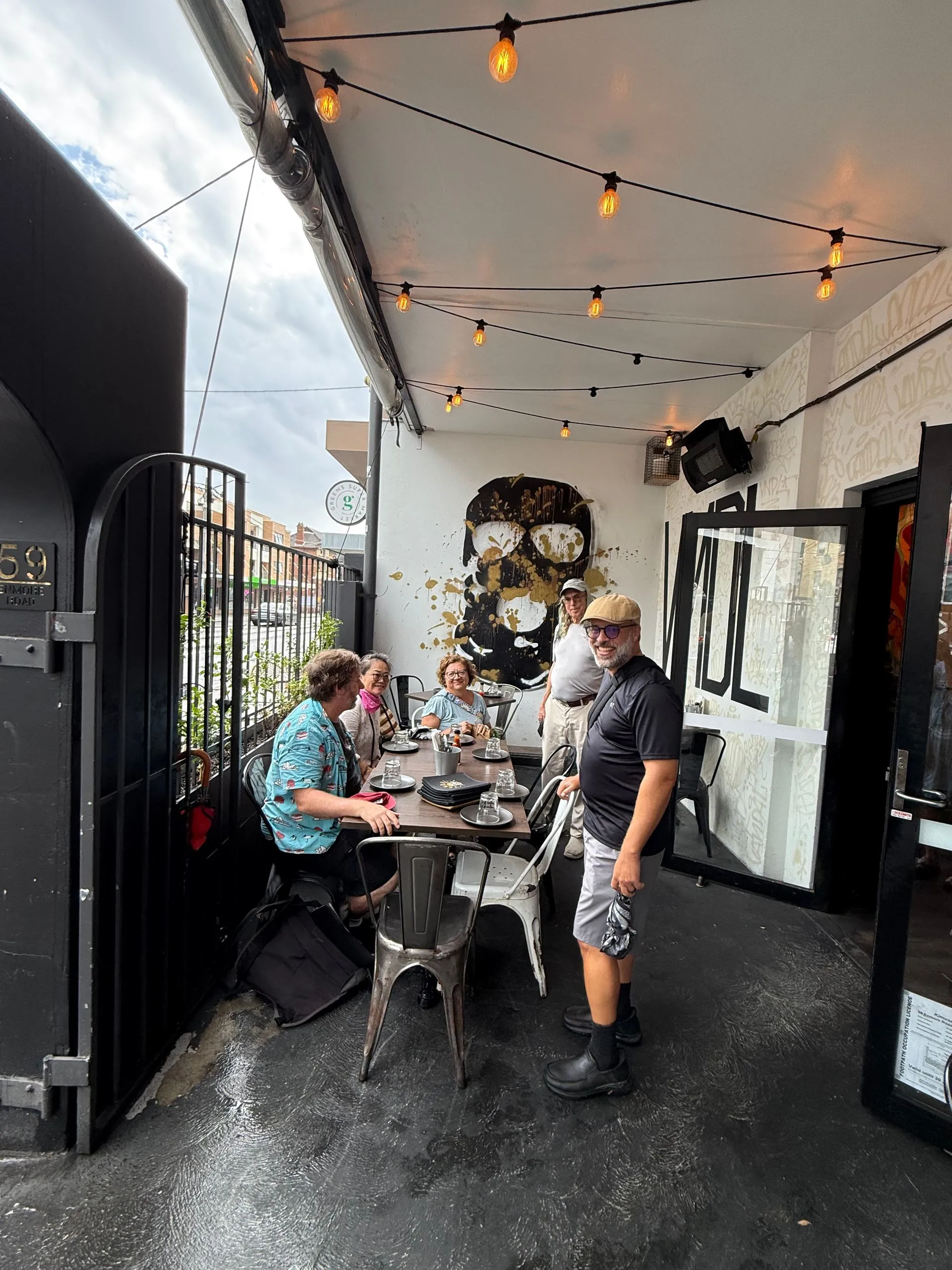 NEWTON SYDNEY, AUSTRALIA - Street Art & Food Tour