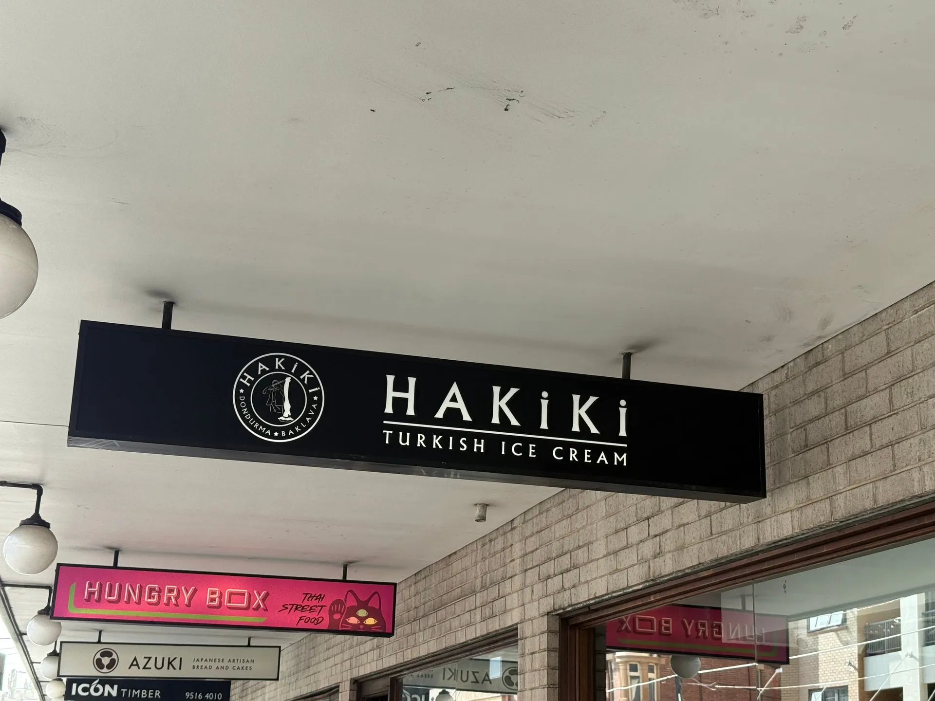 NEWTON SYDNEY, AUSTRALIA - Street Art & Food Tour