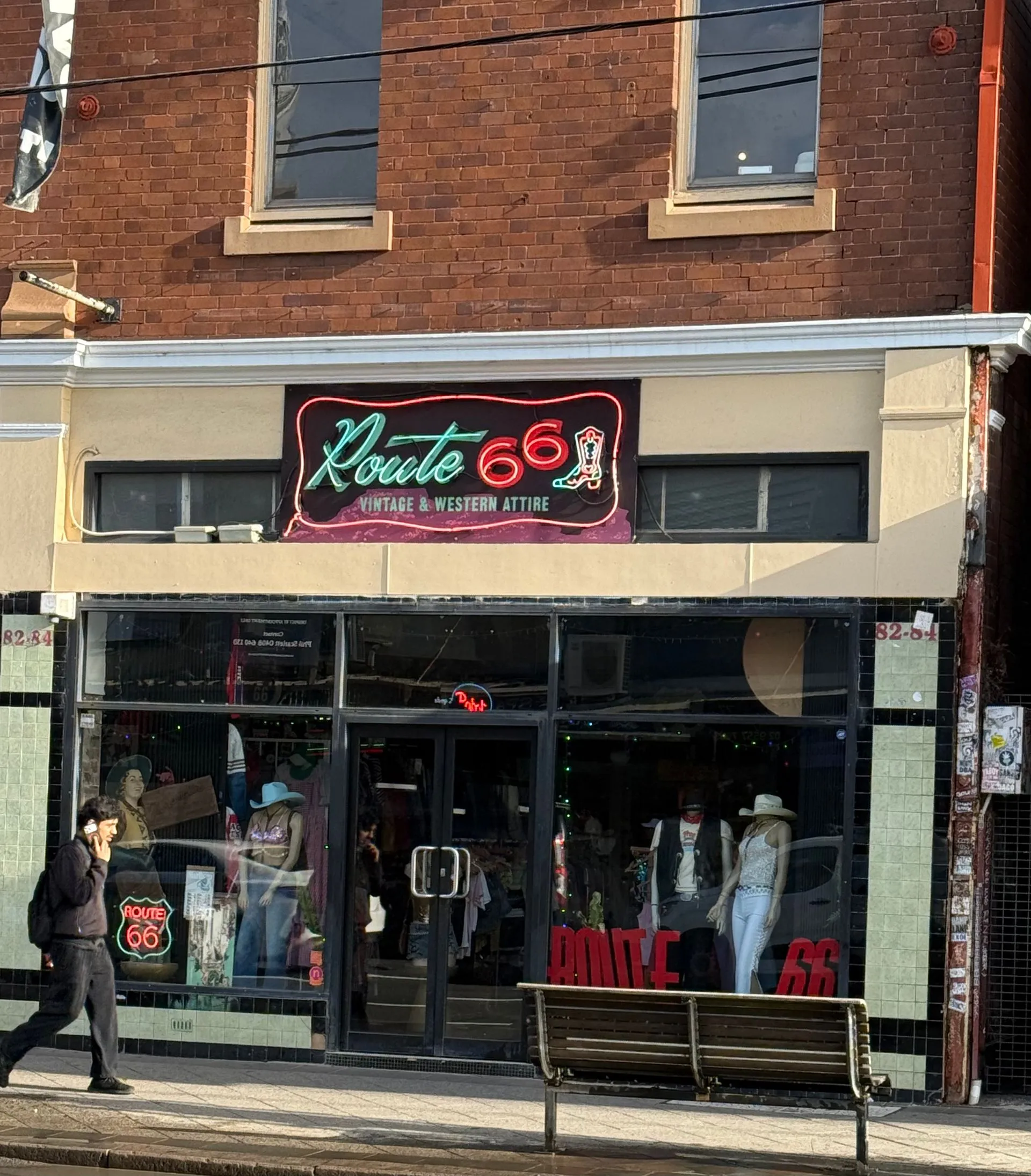 NEWTON SYDNEY, AUSTRALIA - Street Art & Food Tour