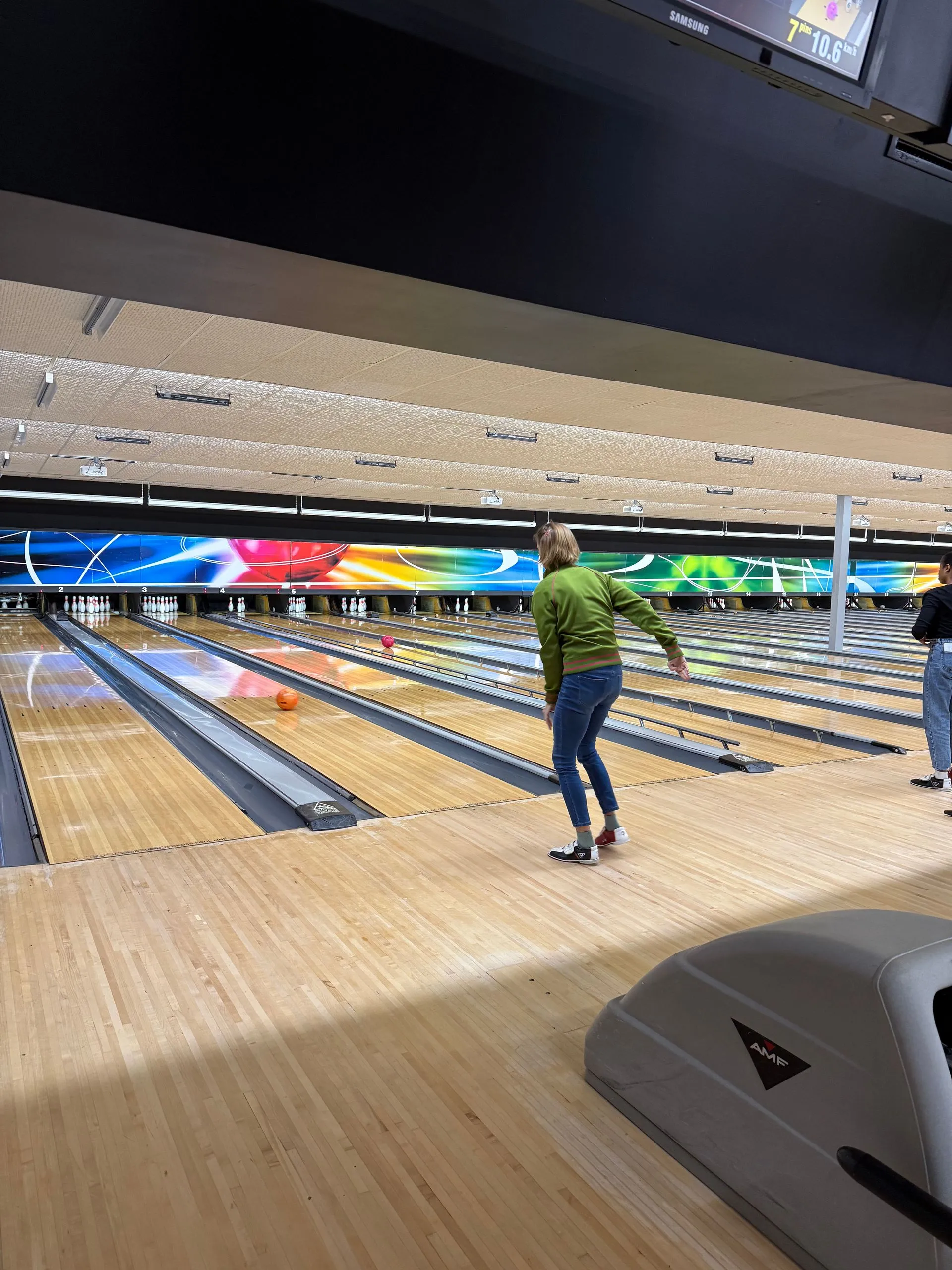 HOBART BOWLING PARTY - TASMANIA, AUSTRALIA