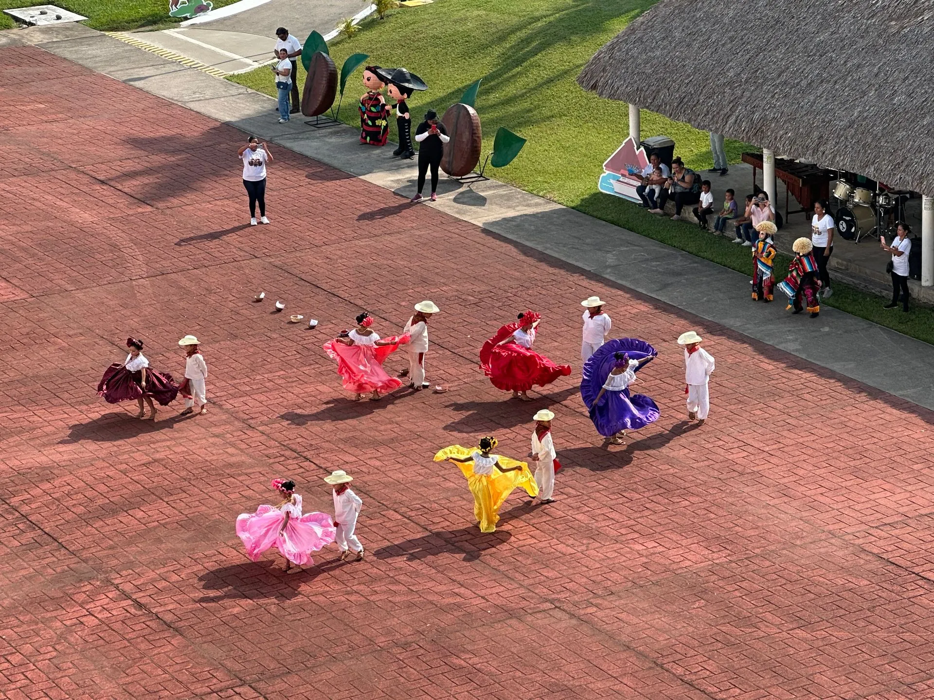 PUERTO CHIAPAS, MEXICO, CINCO DE MAYO