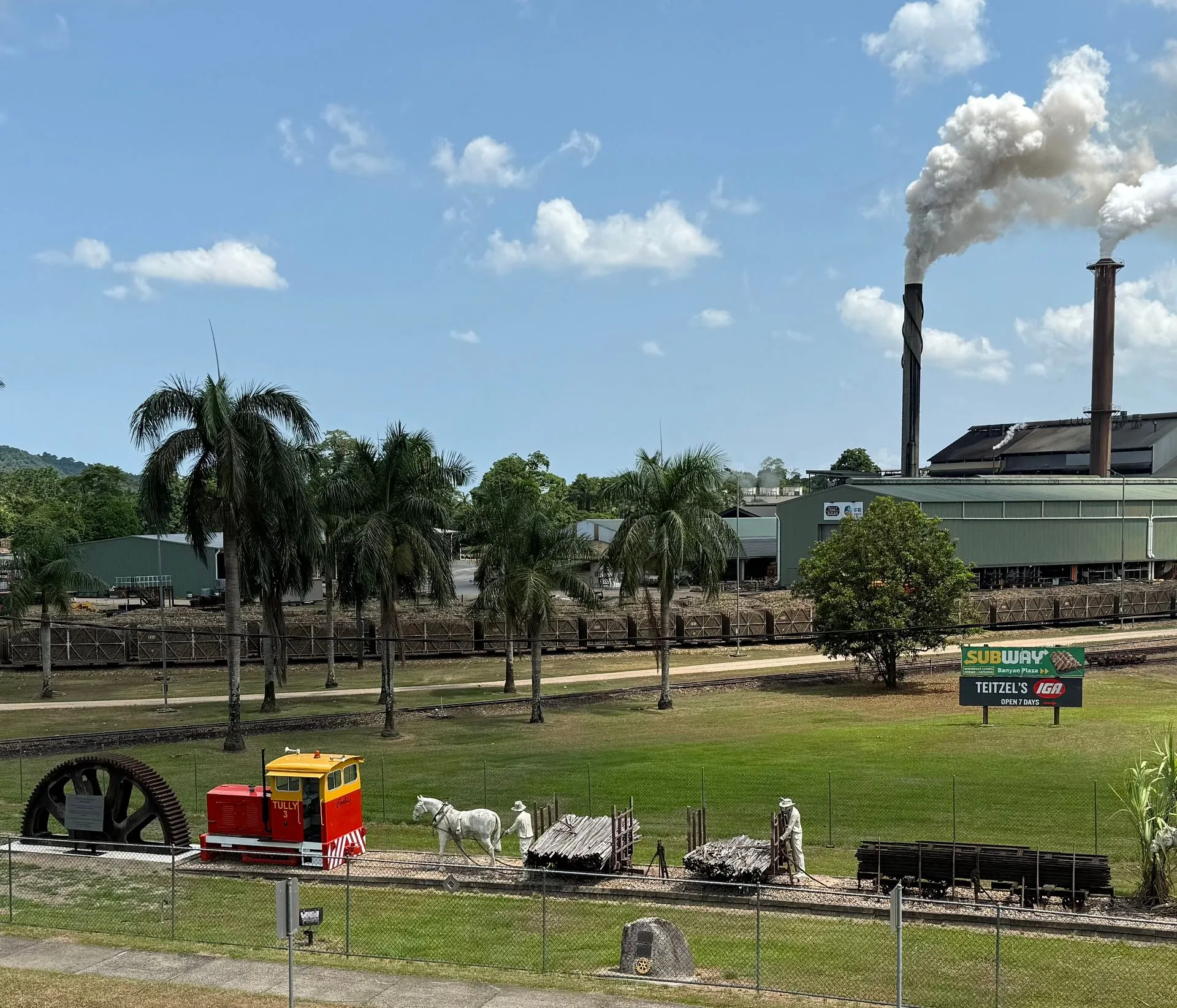 TULLY RIVER, WHITE WATER RAFTING, AUSTRALIA