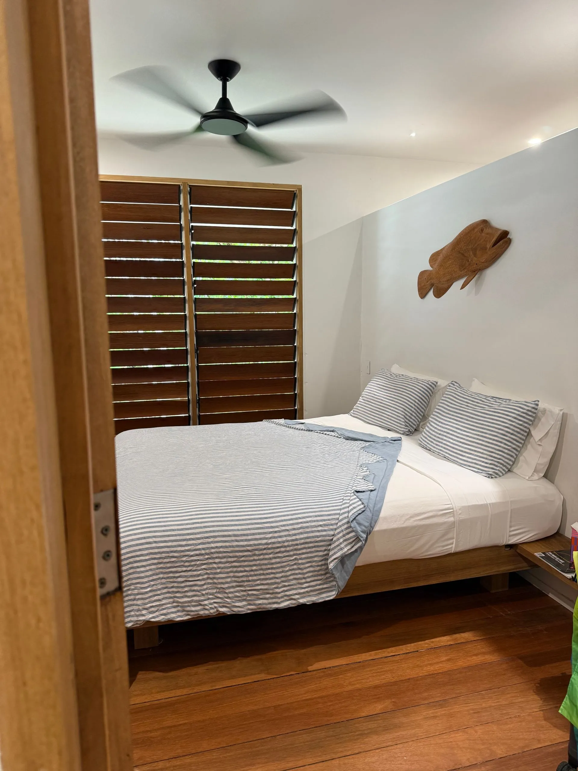 UEPI ISLAND, SOLOMON ISLANDS