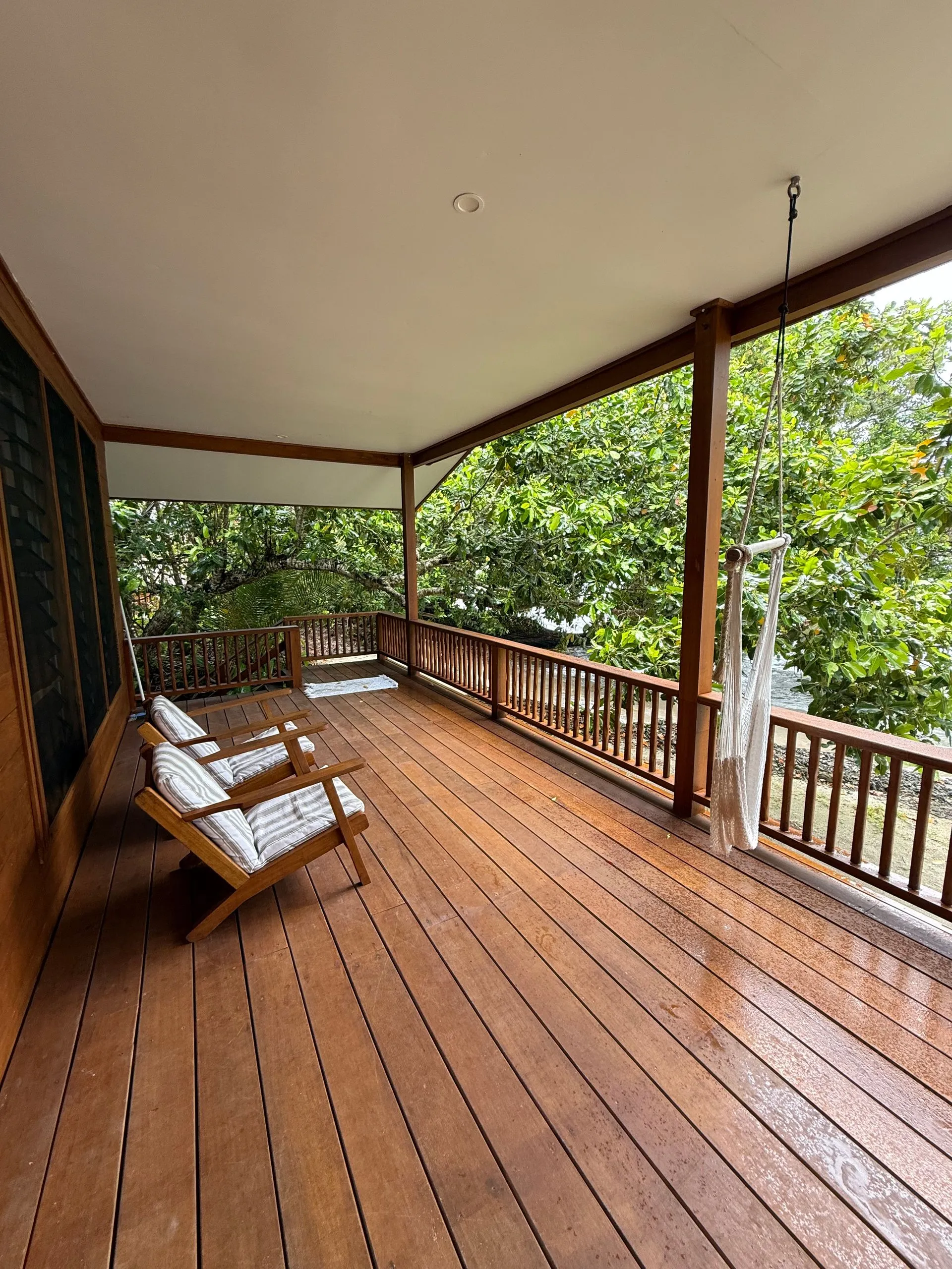 UEPI ISLAND, SOLOMON ISLANDS