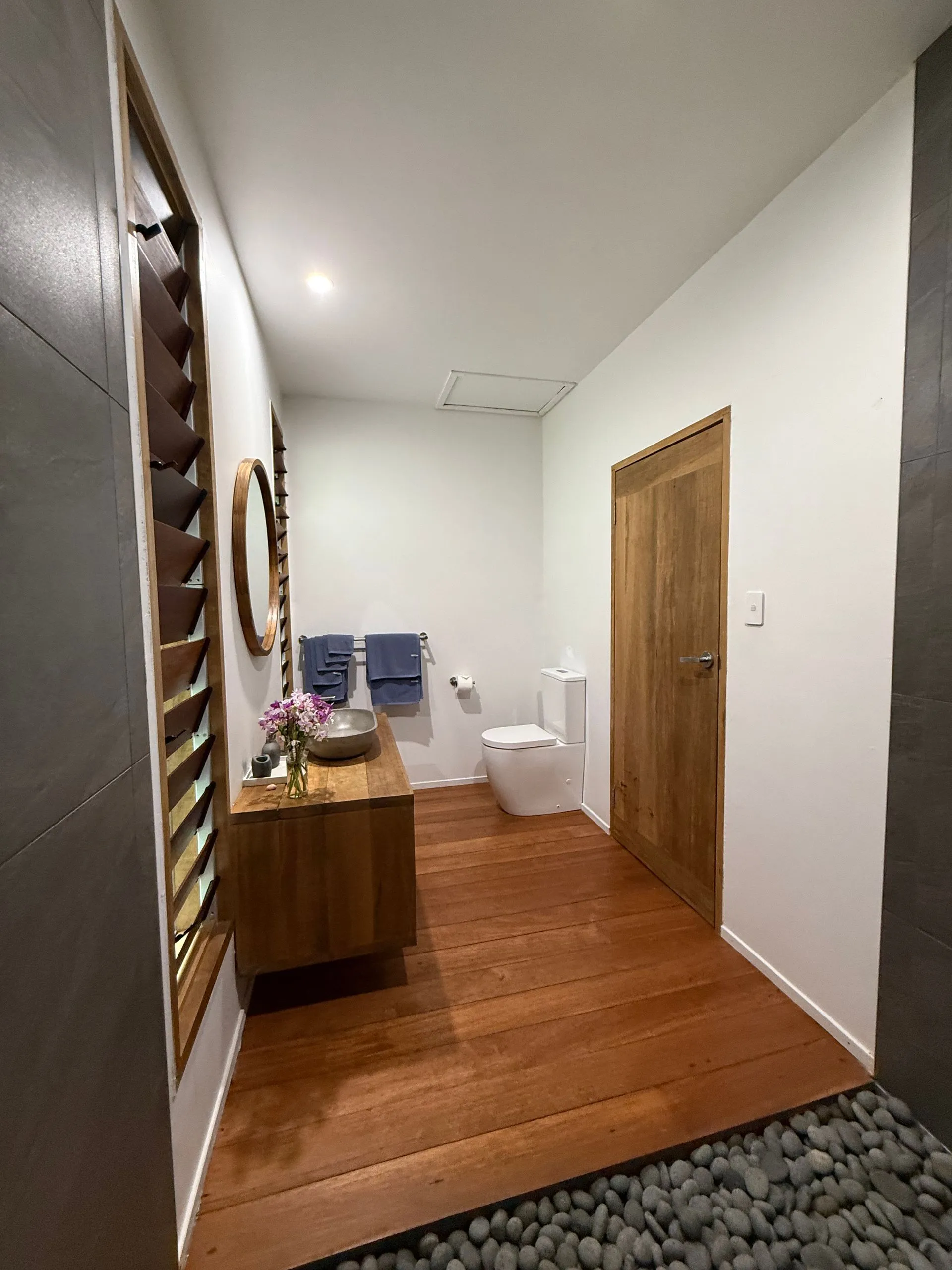 UEPI ISLAND, SOLOMON ISLANDS