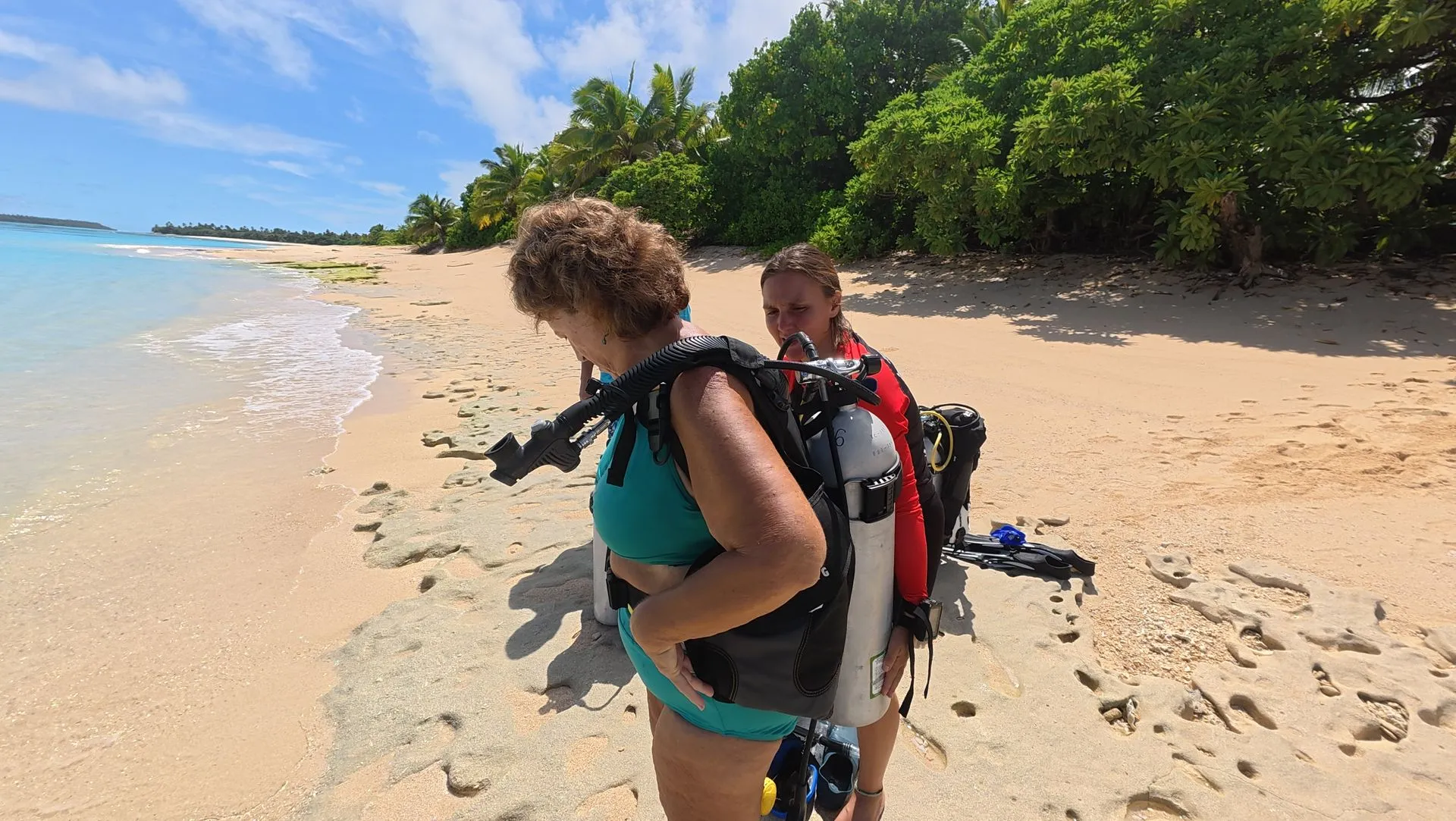 HA"APAI, TONGA - PADI CERTIFICATION