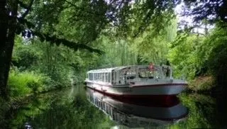 Kanalfahrt - the Alster river canals